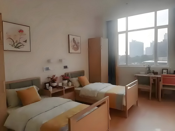 汪小菲带儿女到内蒙古，玥儿骑马他牵马
